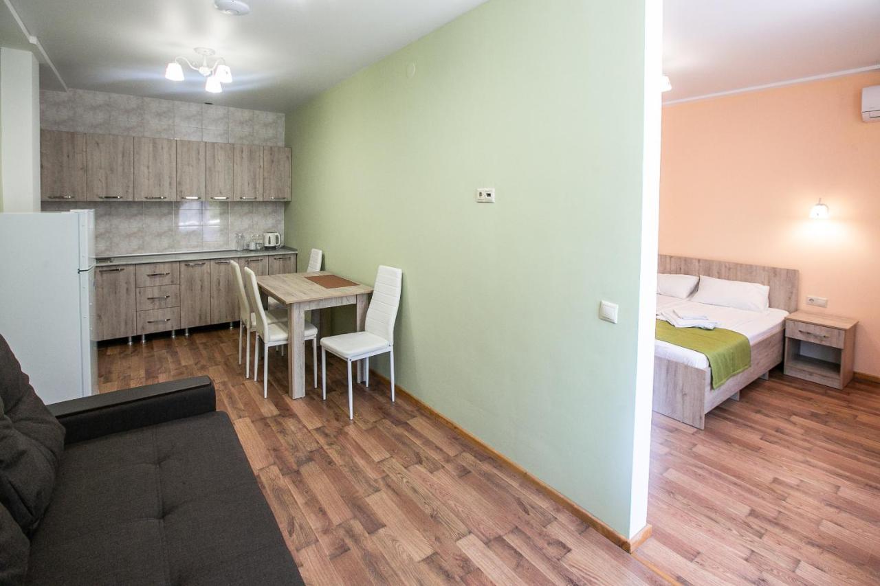 Гостиница "Курорт" Pitsunda Exterior foto